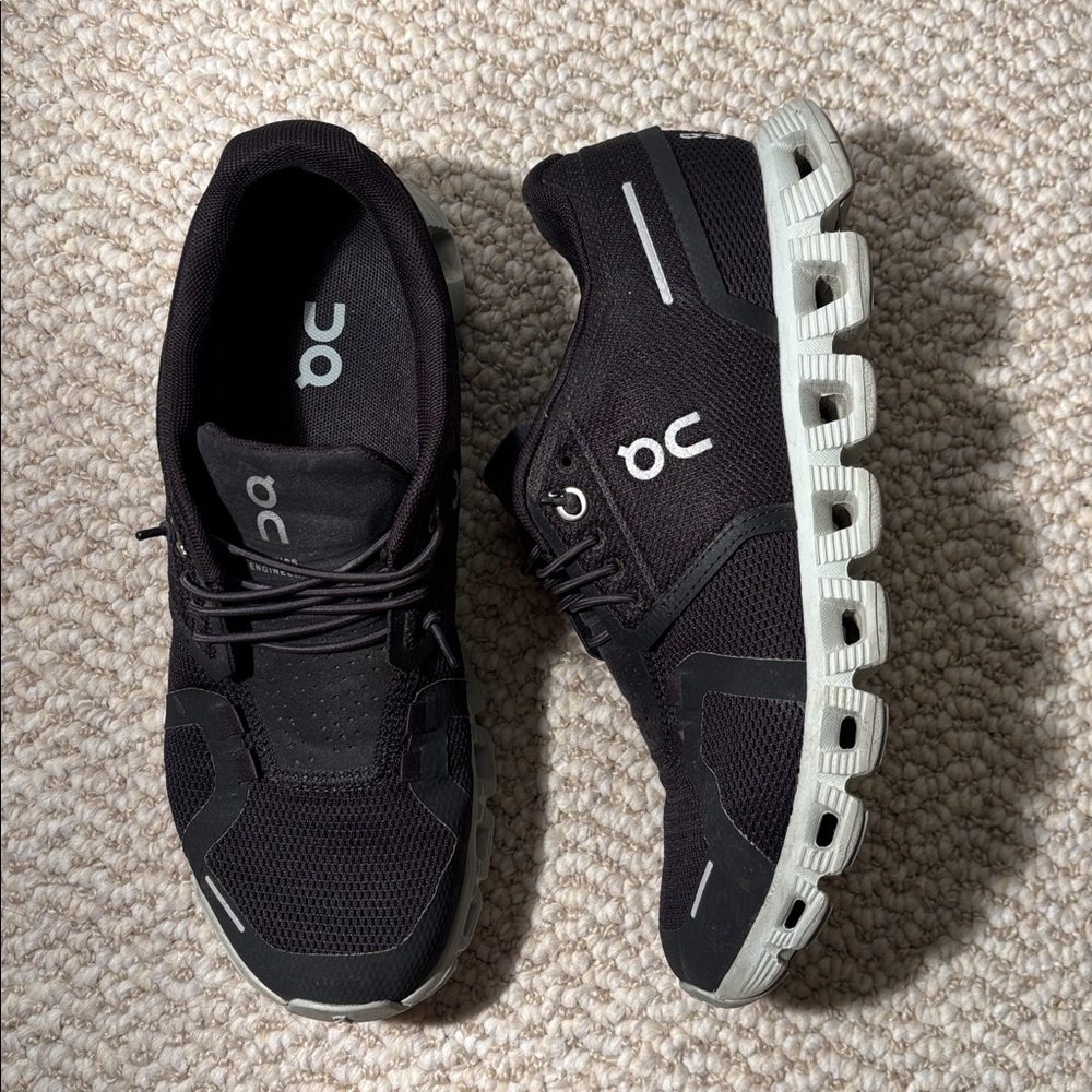 On Running Cloud 5 Black / Light Green Tennis Shoe Wmns Size 6